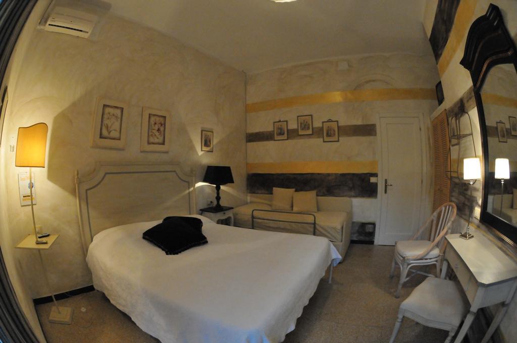 Hotel Atlantic Marina Di Carrara Camera foto